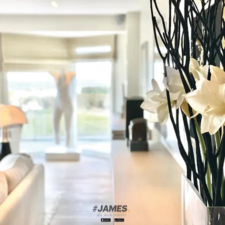 Stunning Garden With Lovely Seaview דירה קנוקה-הייסט
